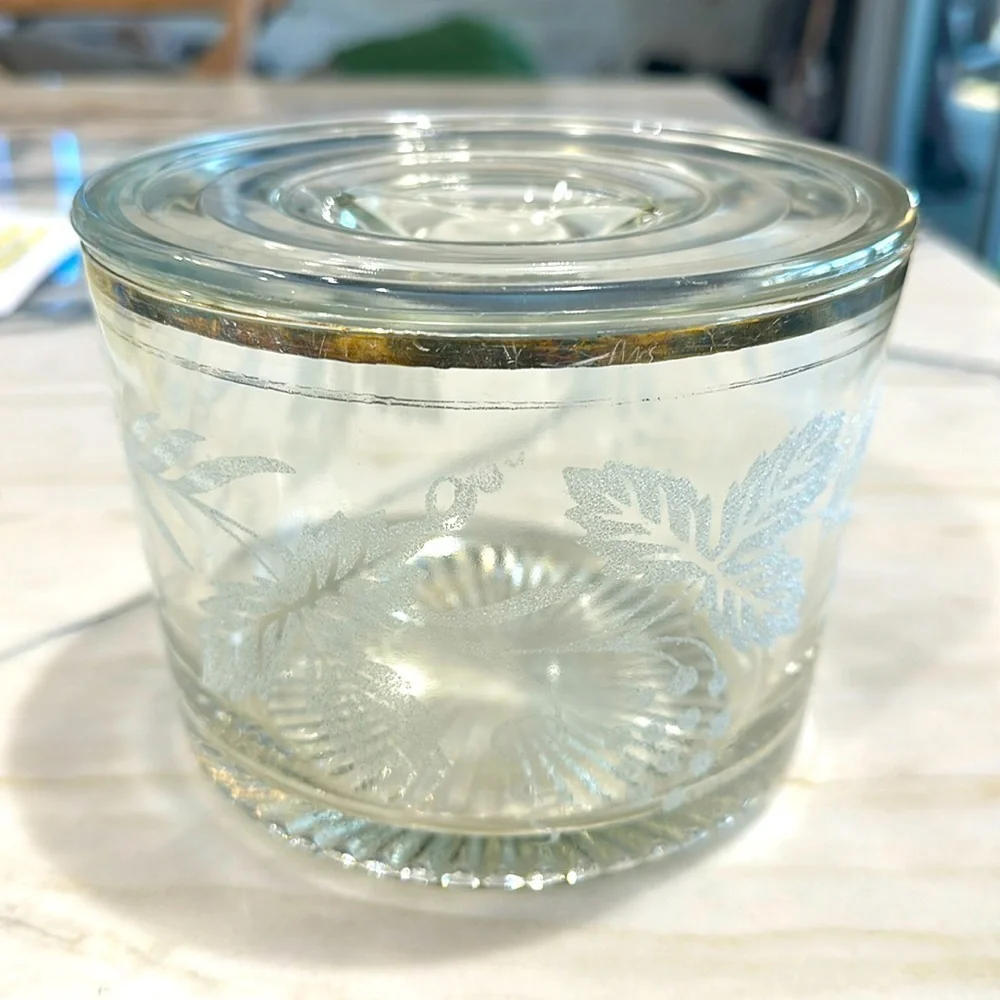 VTG 1940's Bartlett Collins Etched Grapes And Leaves Ice Bucket w/lid Ice Bucket